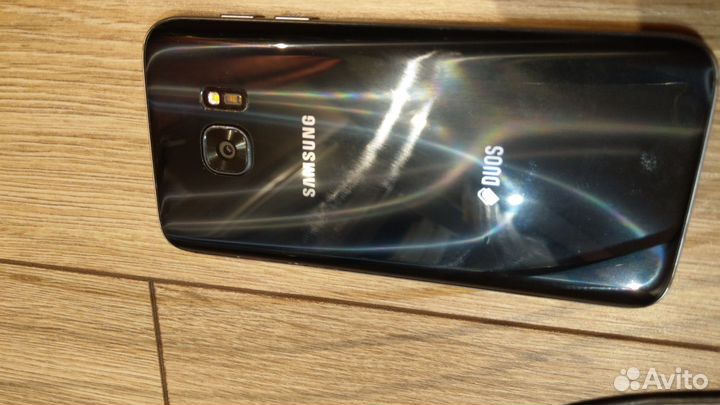 Телефон Samsung galaxy s7