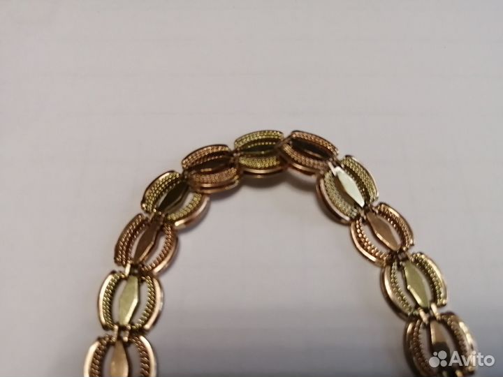 Золотой женский браслет