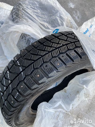 Viatti Brina Nordico V-522 175/65 R14 82