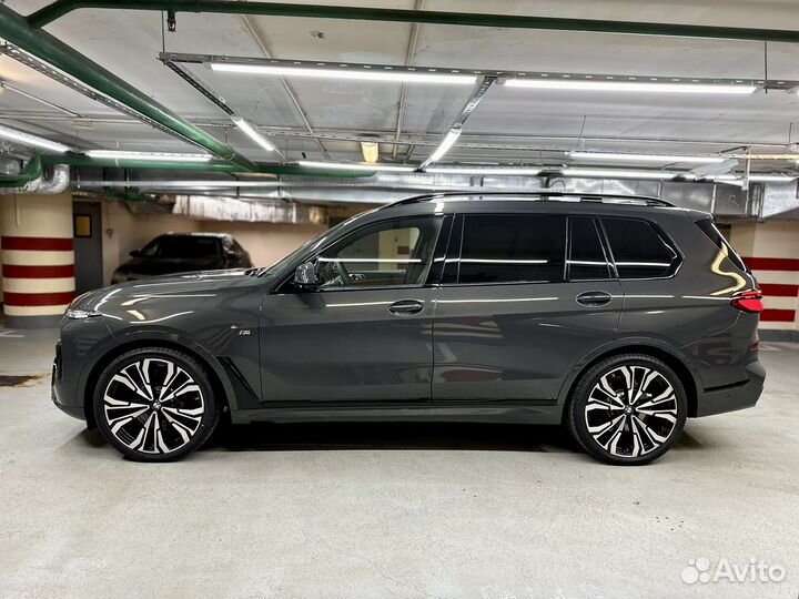 BMW X7 3.0 AT, 2024, 36 км