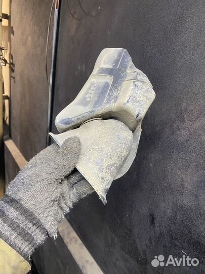 Воздухозаборник mitsubishi pajero 2 1996