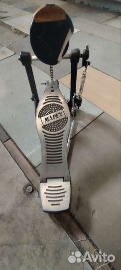 Педаль для бас барабана