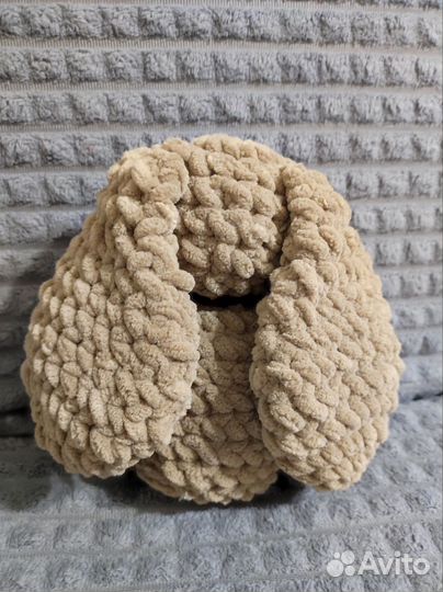 Вязаный заяц амигуруми