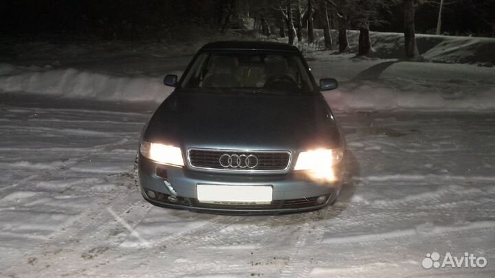 Audi A4 1.8 AT, 2000, 198 000 км