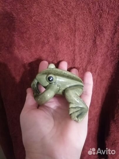 Фарфоровая статуэтка