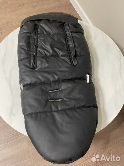 Зимний конверт в коляску новый