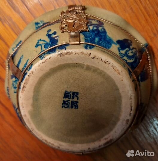 Антикварный сосуд. Cтарый/старинный - Китай