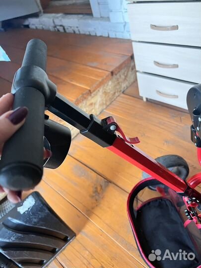 Велосипед с родительской ручкой