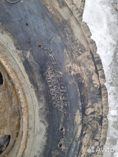 Колеса 225/90R17.5