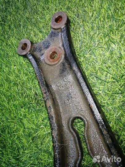 Рычаг передний левый Volkswagen Passat Cc 358 2012