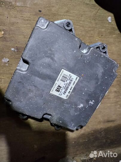 Блок управления круговым обзором Genesis G80