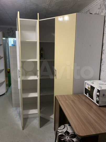 Комната 15 м² в 5-к., 4/4 эт.