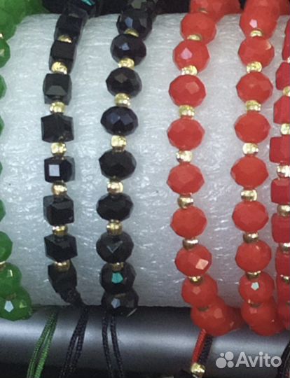 Браслет из бусин золот