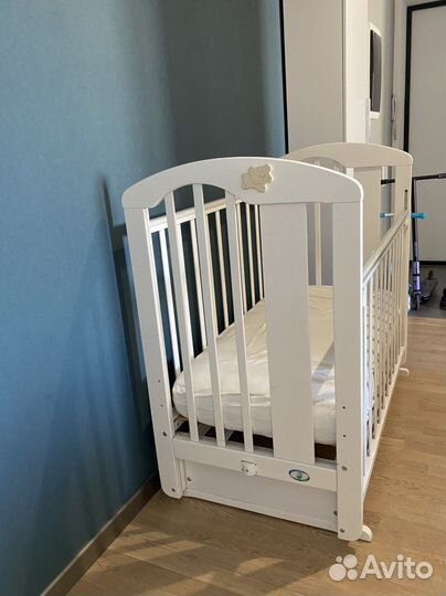 Детская кроватка маятник + матрас