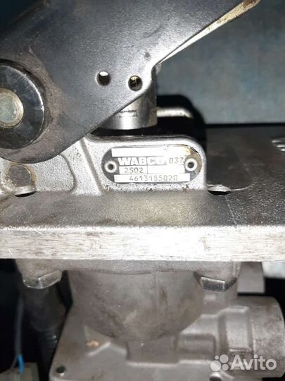 Гл.Тормозной кран в сборе Wabco лиаз,мерседес