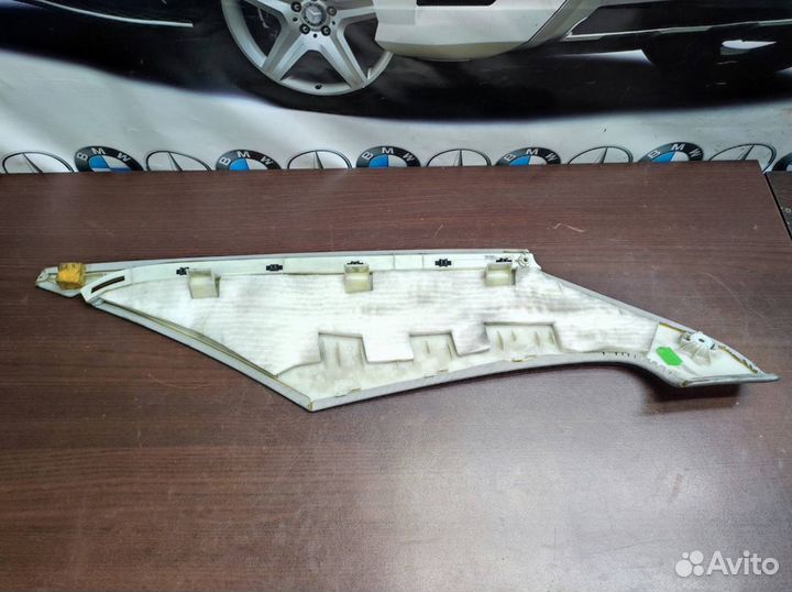 Задняя правая обшивка стойки салона Mercedes W218
