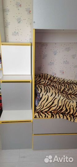 Детская мебель шкаф, кровать, стол, стеллаж