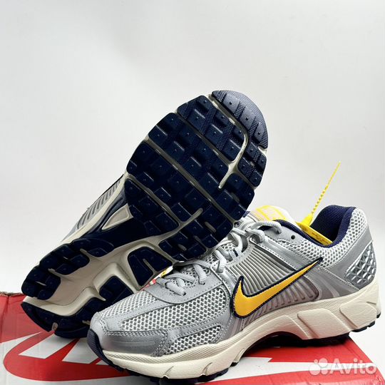 Кроссовки Nike Zoom Vomero 5 MS