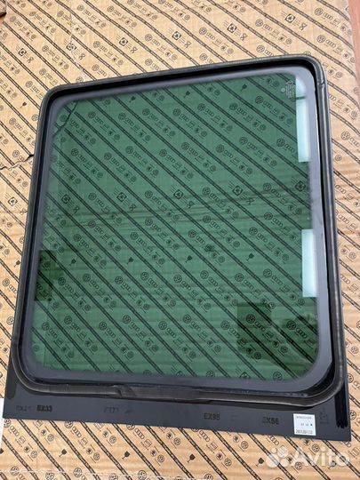 Стекло кузовное боковое Зад. Правая Volkswagen Cad