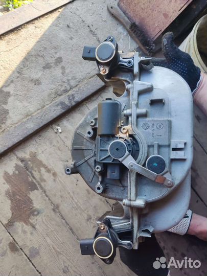 Впускной коллектор на ауди ку 7 фси 4.2