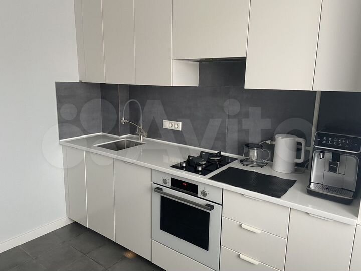 2-к. квартира, 58 м², 11/12 эт.