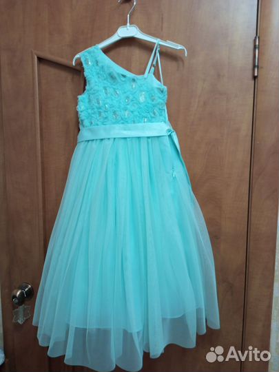 Пнарядное платье 110-116