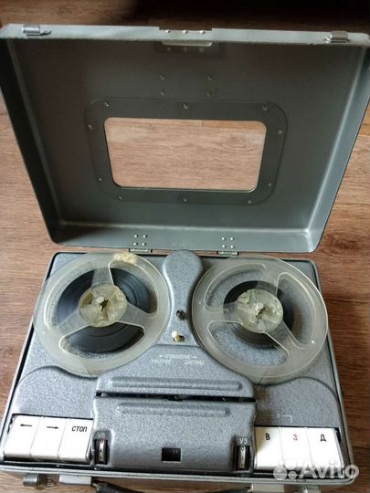 Диктофон П-180м