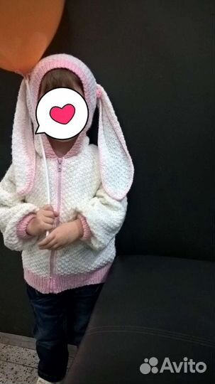 Вязаная кофта Зайка для девочки