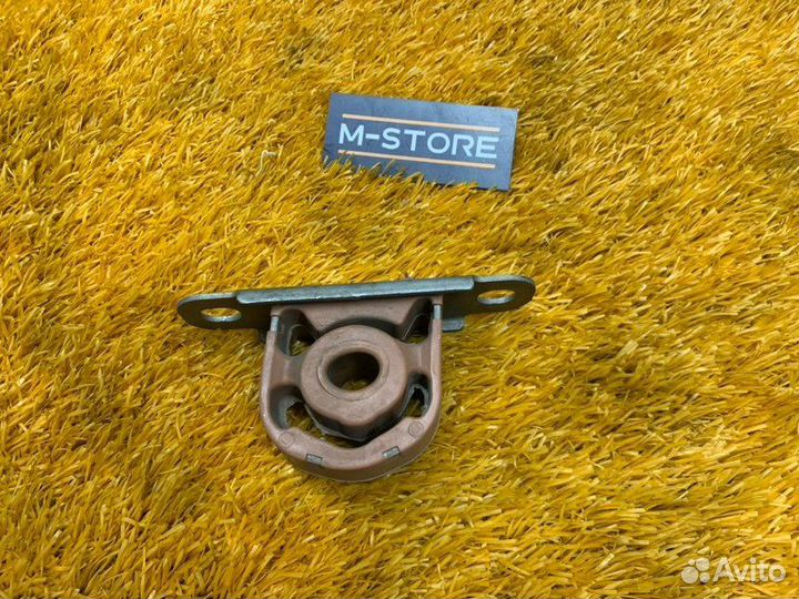 Подушка глушителя Audi A8 4H/D4 ceua 2013