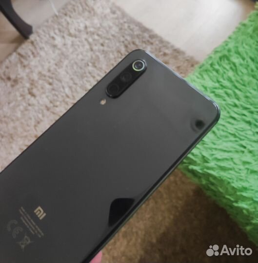 Xiaomi Mi 9 SE, 6/64 ГБ