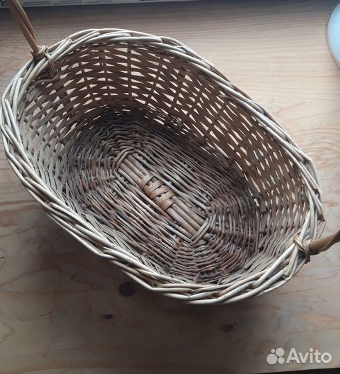 Корзина плетёная