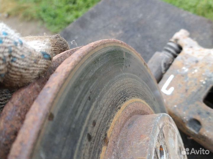 Комплект передних тормозов mitsubishi galant 9