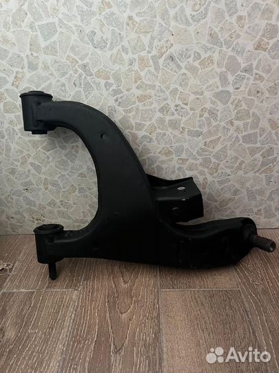 Рычаги на Infiniti QX56