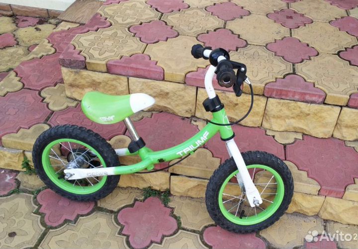 Беговел Triumph актив с тормозом