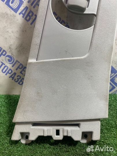 Обшивка стойки правая Toyota Mark X седан 2.5 4GR