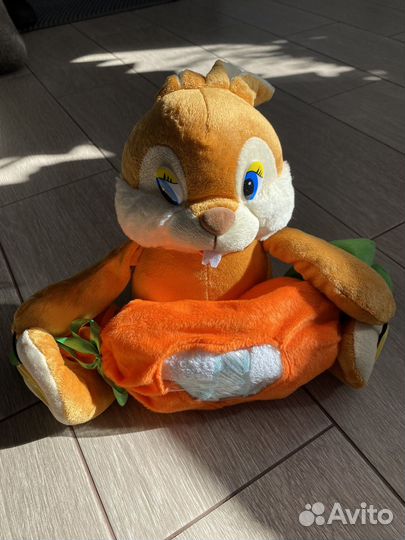 Игрушка- рюкзачок Зайка