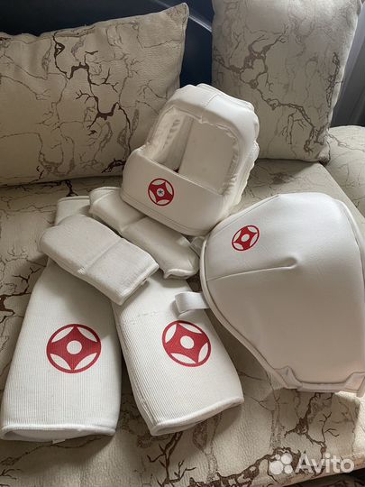 Защита для карате на девочку