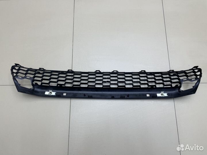 Решетка переднего бампера Lexus NX