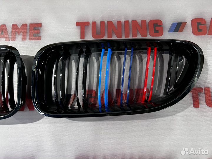 Решетки радиатора на BMW F06 M Look, триколор