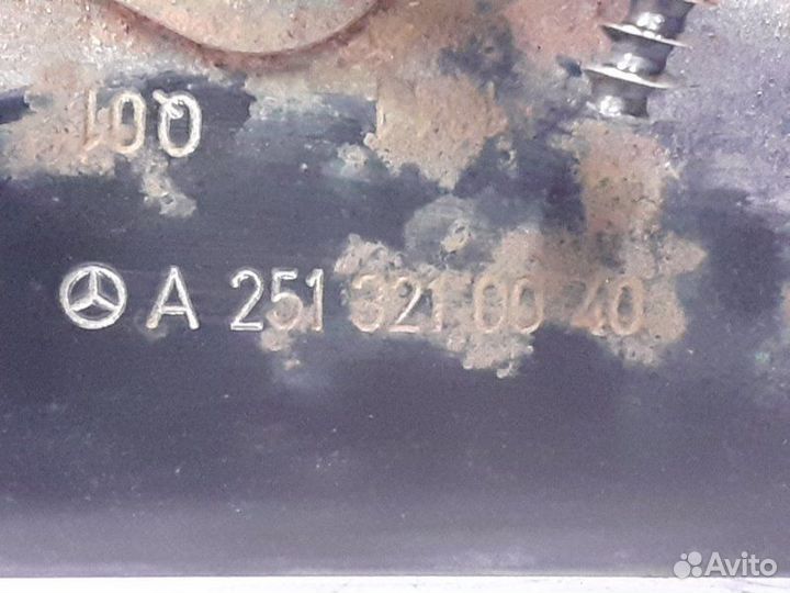 Кронштейн компрессора пневмоподвески Mercedes-Benz