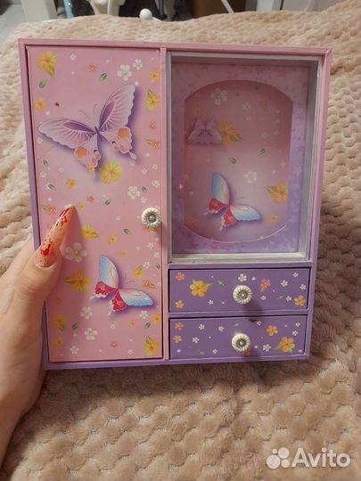 Шкаф для кукольной одежды