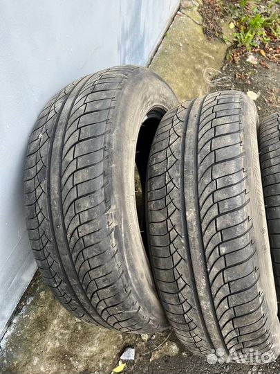 Michelin Latitude Diamaris 235/65 R17