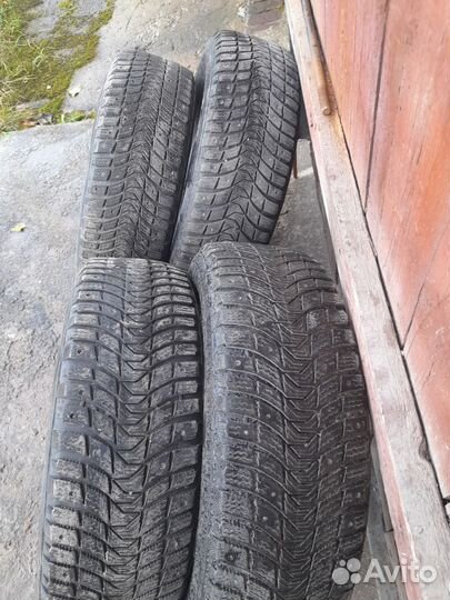 Michelin X-Ice North 3 215/65 R16 102T