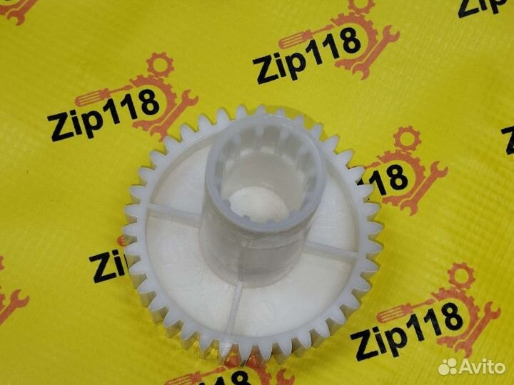 Шестерня для мясорубки Binatone
