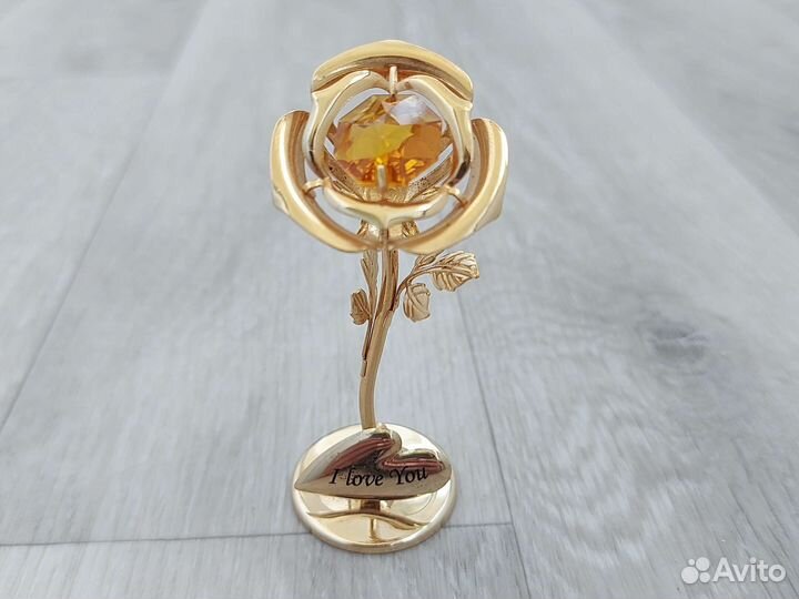 Сувениры, фигурки из металла, стекла