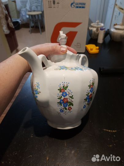 Фарфоровый чайник 3л