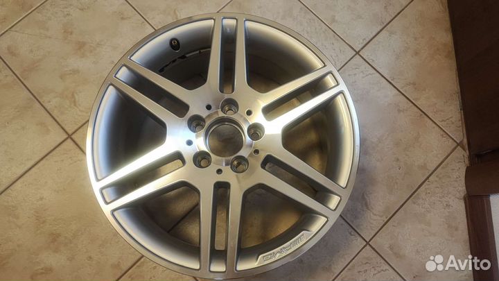 Диск Mercedes r17 amg