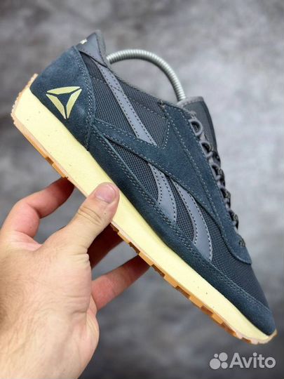 Кроссовки Reebok classic