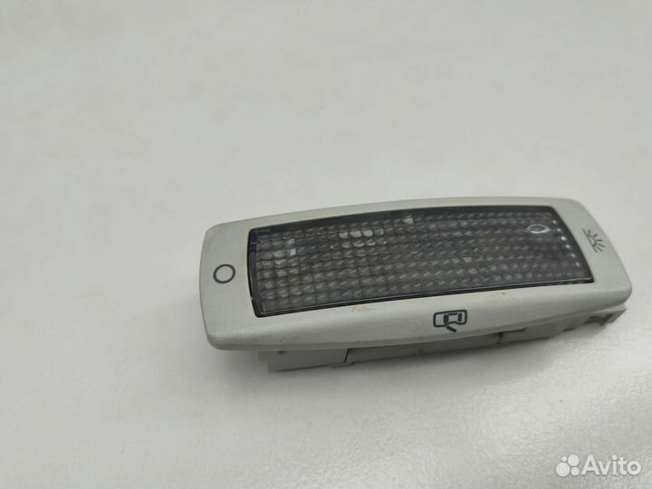 Плафон подсветки салона Volkswagen Golf MK4 1999 г