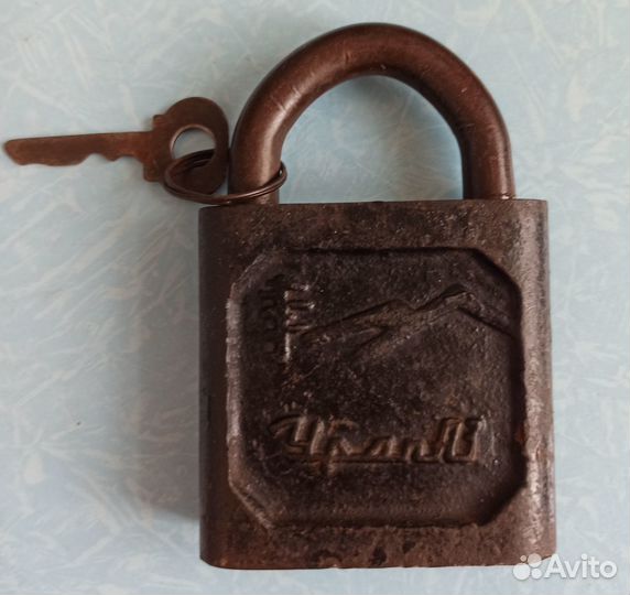 Замки СССР и России